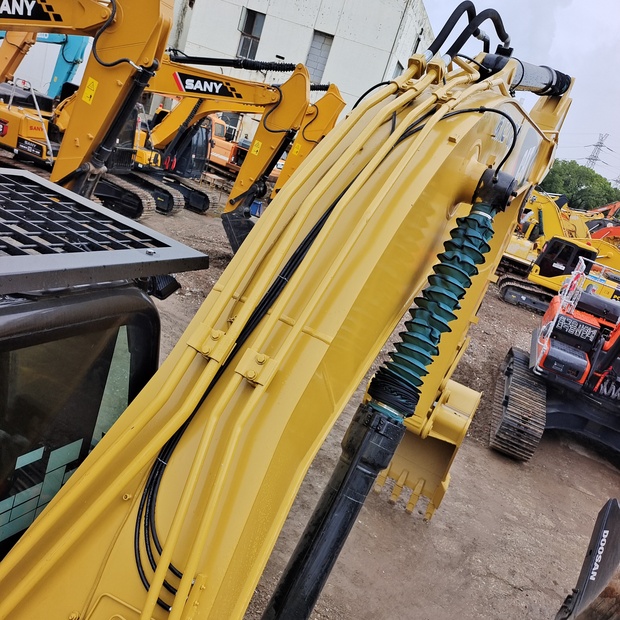 2024 Caterpillar 320D-45106462