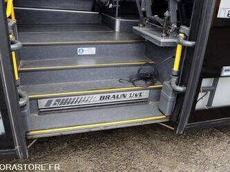 2009-mercedes-benz-intouro-1408687-45106586