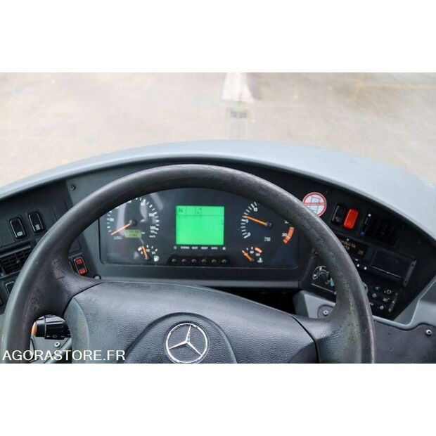 2009 Mercedes-Benz INTOURO-45106589