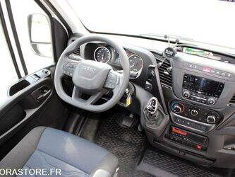 2022-iveco-daily-1408693-45106676