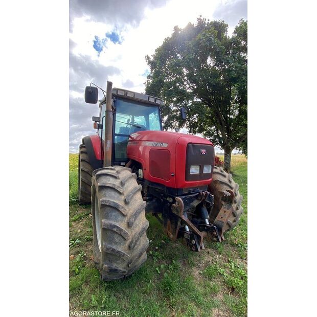 2002 Massey Ferguson 8210-45106760