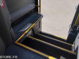 2010-mercedes-benz-intouro-1408712-45106942