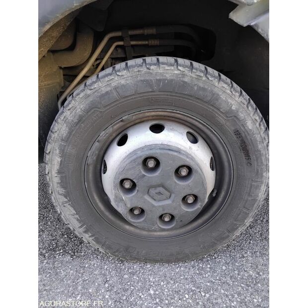 2016 رينو Maxity-45106958