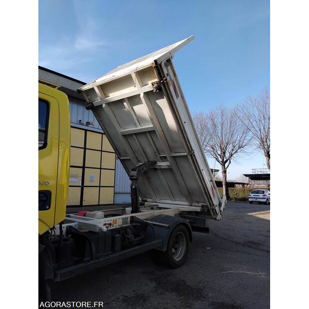 2016 رينو Maxity-45106961