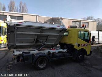 2016-renault-maxity-1408714-45106964