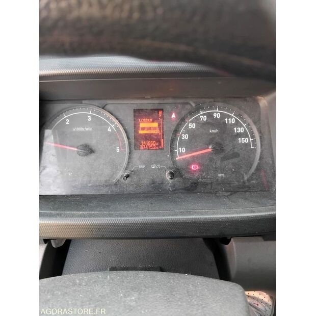 2016 رينو Maxity-45106968