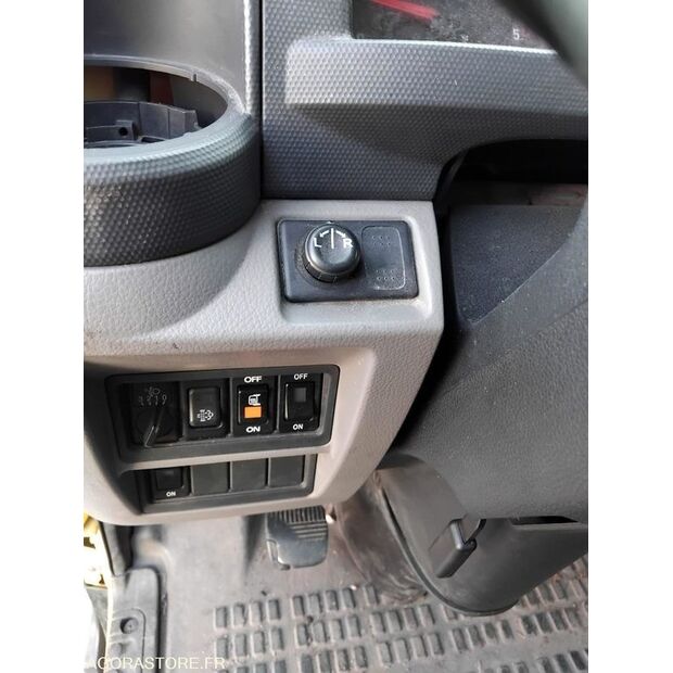 2016 رينو Maxity-45106971