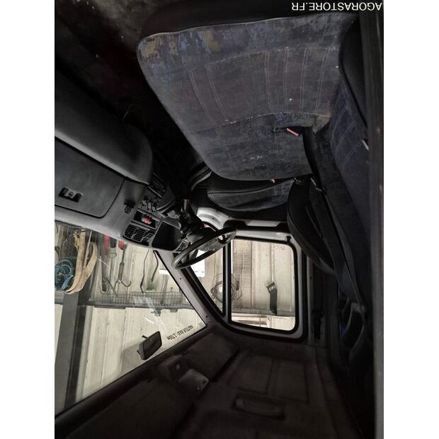 2002 بيجو BOXER-45106979