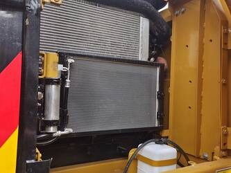 2024-caterpillar-320d2-1408717-45107012