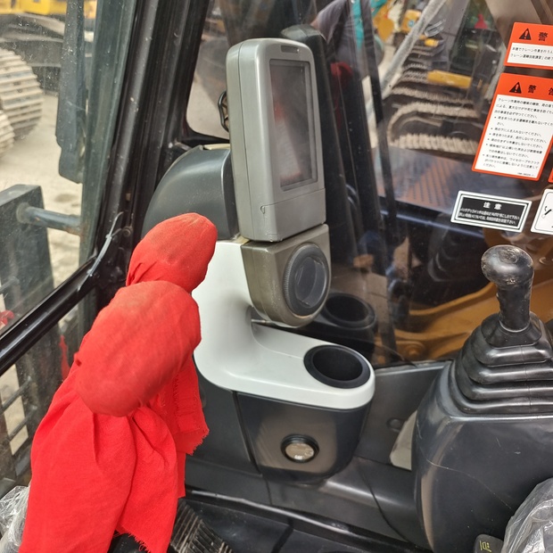 2024 Caterpillar 320D2-45107016