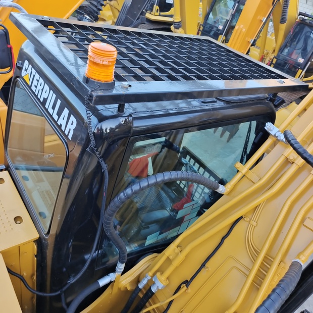 2024 Caterpillar 320D2GC-45107078