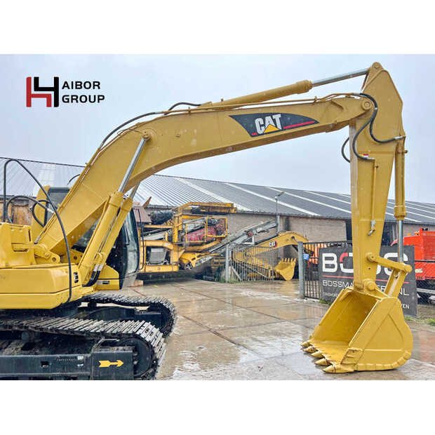 2022 كاتربيلر 320CL-45107129