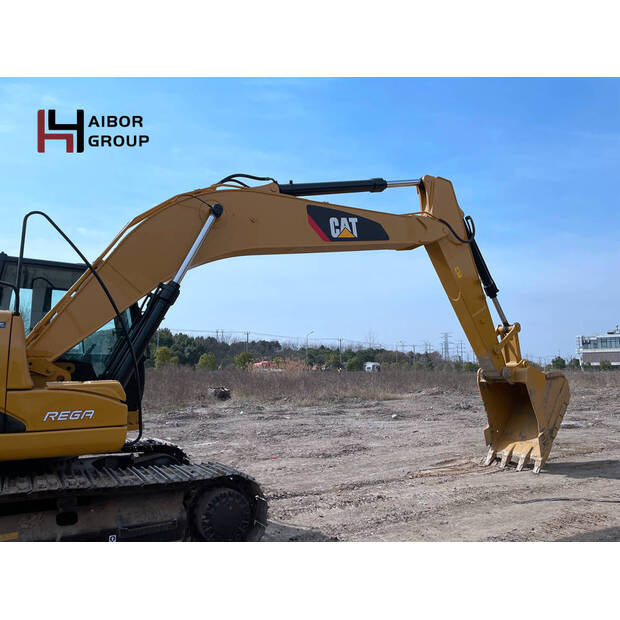 2022 Caterpillar 320D2-45107155