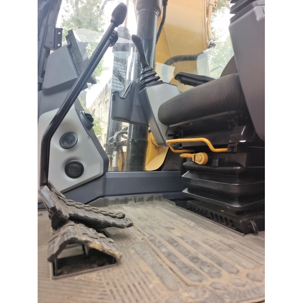 2023 Caterpillar 320GC-45107234