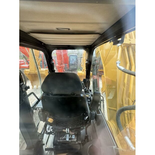 2024 Caterpillar 323GC-45107249