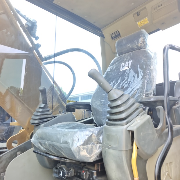 2024 كاتربيلر 323D-45107331