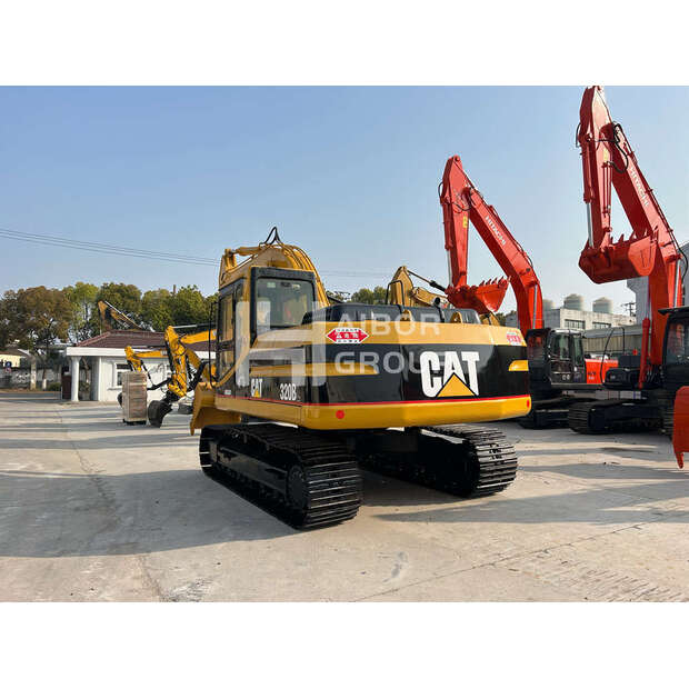 2015 Caterpillar 320B-45107366