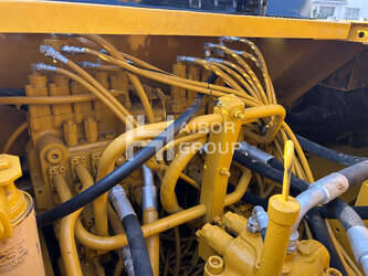 2015-caterpillar-320b-1408742-45107380