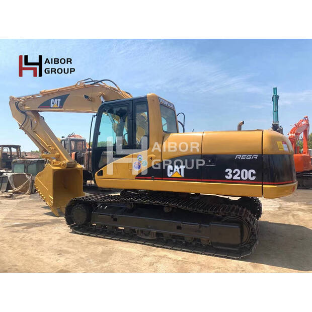 2015 Caterpillar 320C-45107421