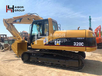 2015-caterpillar-320c-1408747-45107421