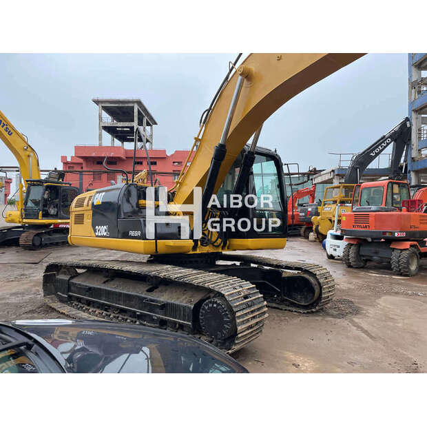 2016 Caterpillar 320C-45107447