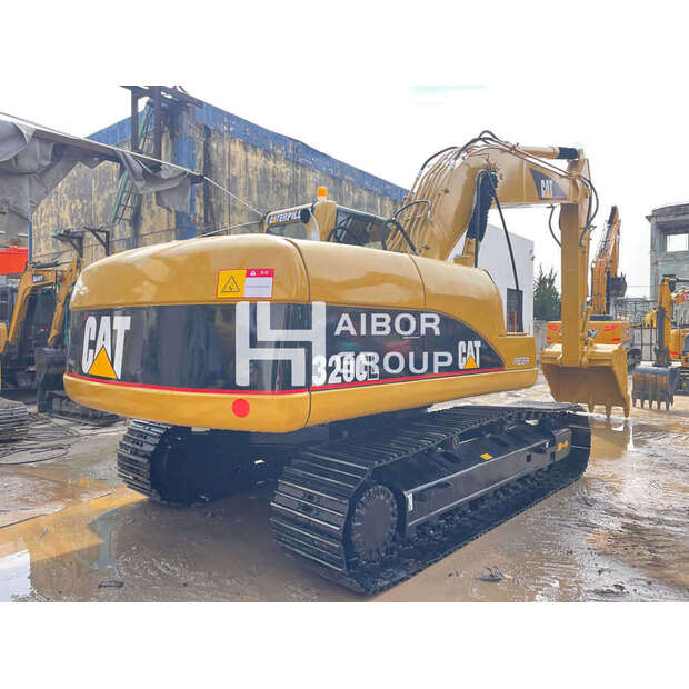 2018 Caterpillar 320C-45107460