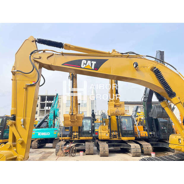 2018 Caterpillar 320C-45107470