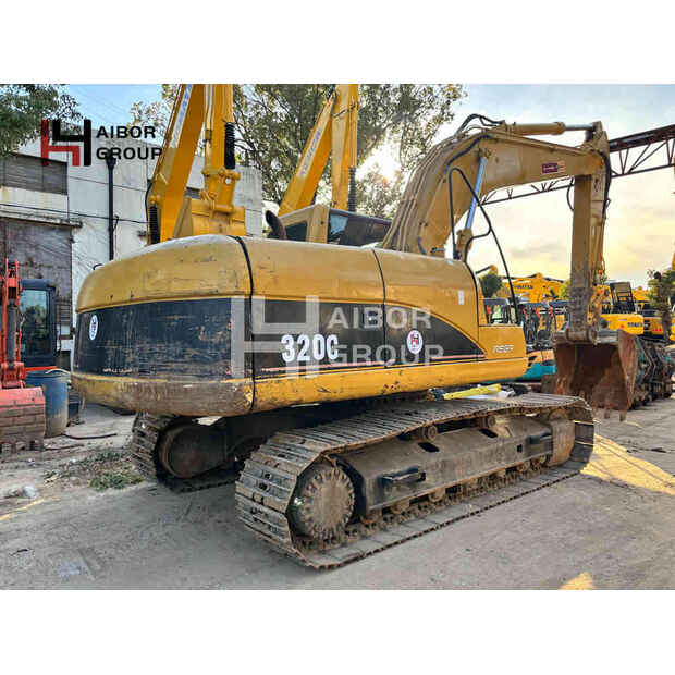 2020 Caterpillar 320C-45107480