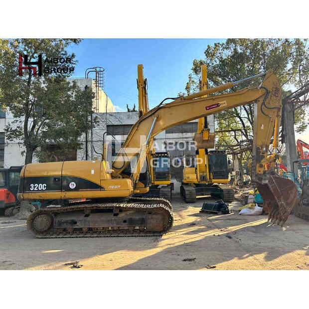 2020 Caterpillar 320C-45107482