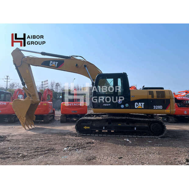 2017 Caterpillar 2320D-45107626