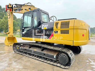 2018-caterpillar-2320d-45107633