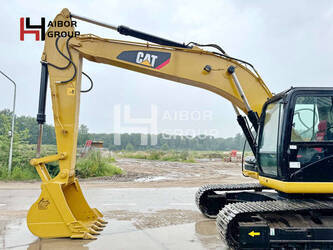 2018-caterpillar-2320d-45107638