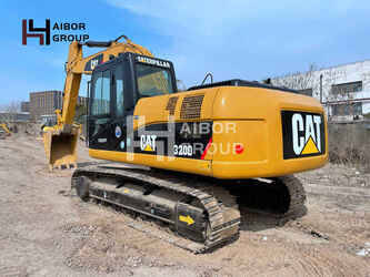 2019-caterpillar-2320d-45107647