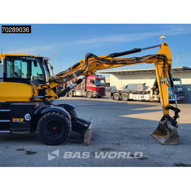 2017 جيه سي بي HD110W-45107664