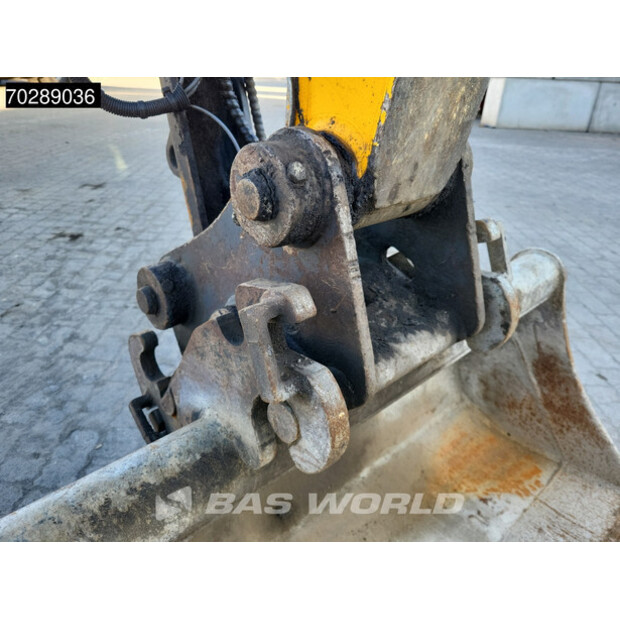 2017 جيه سي بي HD110W-45107666