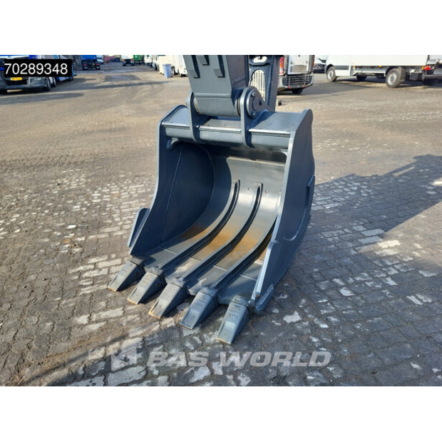 2025 هيونداي R210-45108676