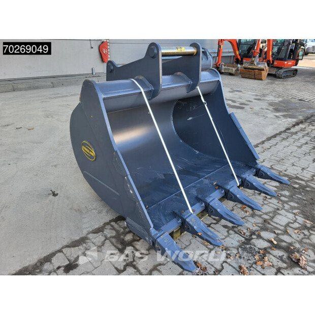 2024 ستريك لاند S70-45108748