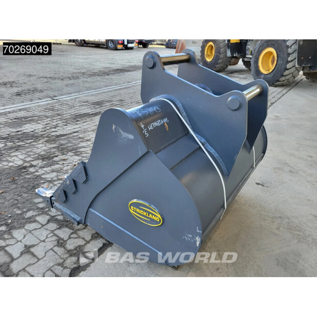 2024 ستريك لاند S70-45108754