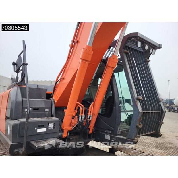 2017 Hitachi ZX210LC-6-45108876