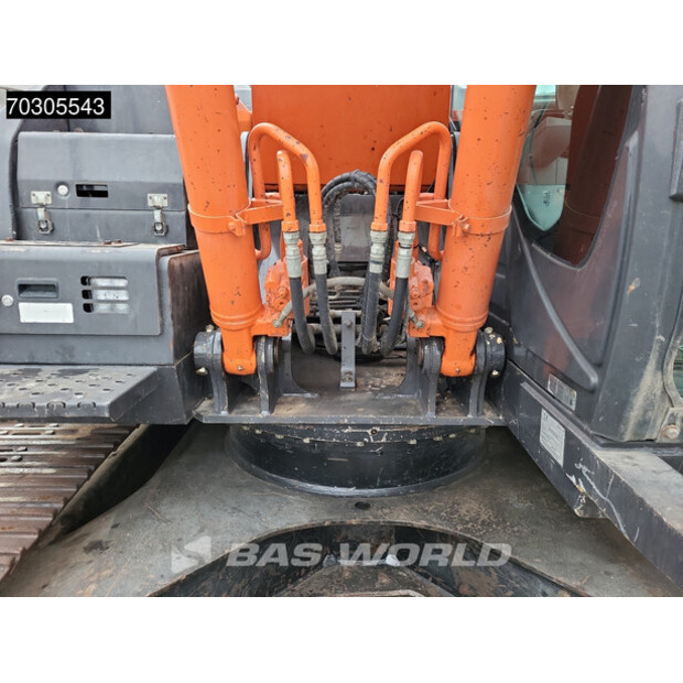 2017 Hitachi ZX210LC-6-45108878