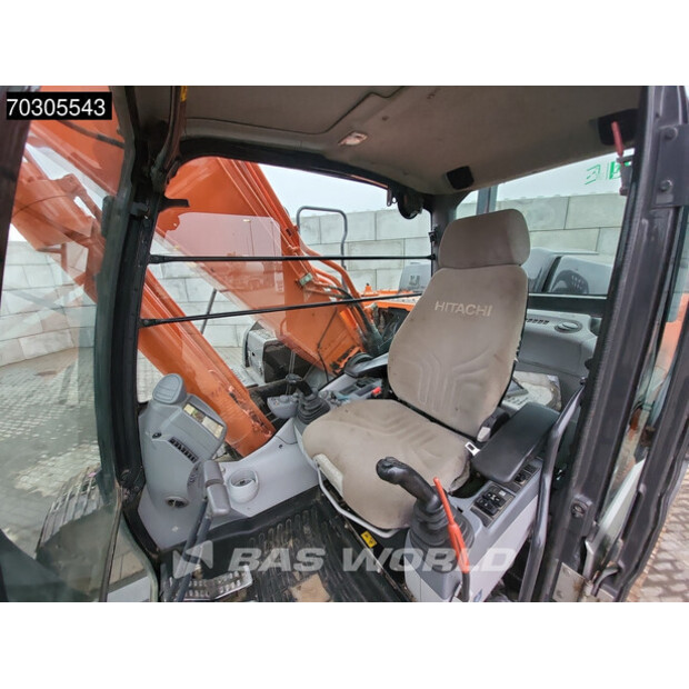 2017 Hitachi ZX210LC-6-45108883