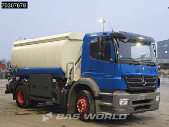 2010-mercedes-benz-axor-1824-1408796-45109133