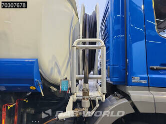 2010-mercedes-benz-axor-1824-1408796-45109141