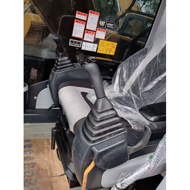 2024 Caterpillar 324DL-45109478