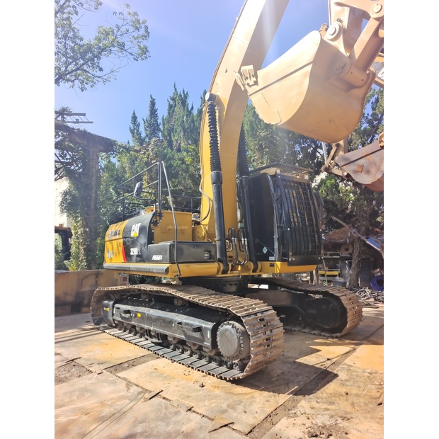 2024 Caterpillar 329D-45109824