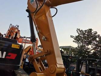 2024-caterpillar-330gc-1408817-45110016