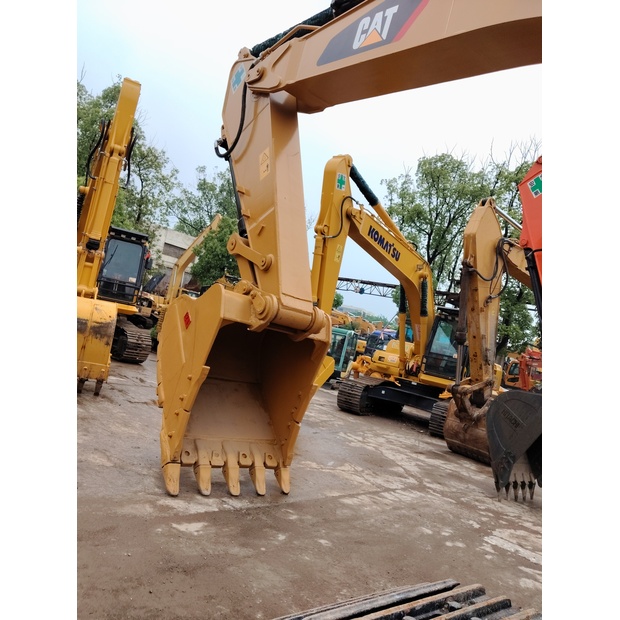 2023 Caterpillar 330GC-45110044