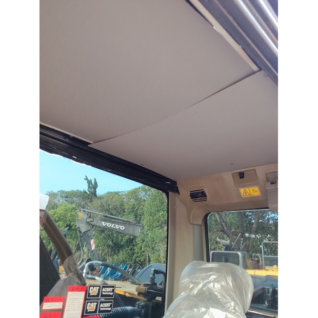 2024 Caterpillar 330GC-45110045