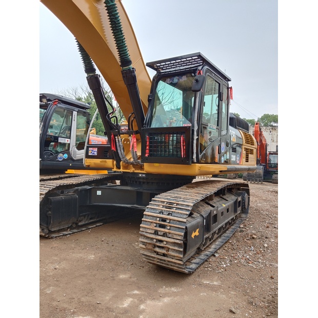 2023 Caterpillar 330GC-45110048