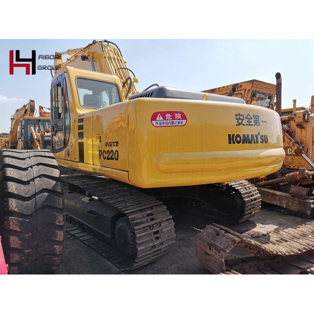 2023 Komatsu PC220-6-45110442